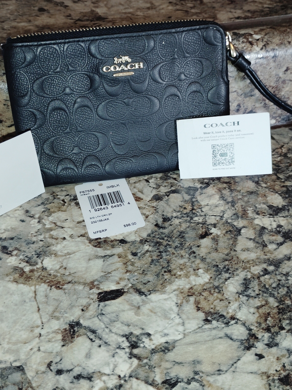 Coach Signature Corner Zip Wristlet – Black | Excellent used Condition |